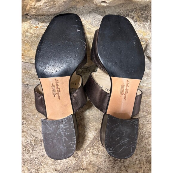 Salvatore Ferragamo Vintage Bronze T-Strap Buckle Square Heel Flats Sandals 8 - Picture 7 of 7